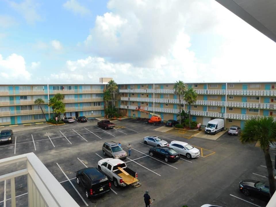 Ocean Breeze - Direct Ocean Front-Pool Is Open Apartment Daytona Beach Luaran gambar