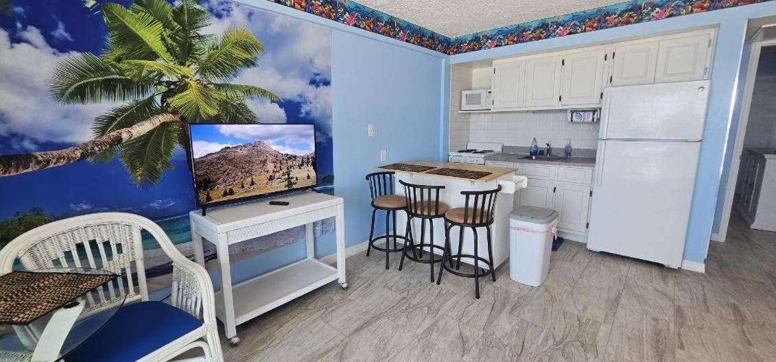 Ocean Breeze - Direct Ocean Front-Pool Is Open Apartment Daytona Beach Luaran gambar