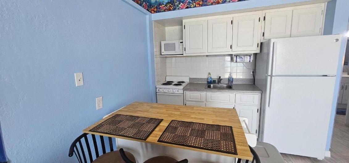 Ocean Breeze - Direct Ocean Front-Pool Is Open Apartment Daytona Beach Luaran gambar