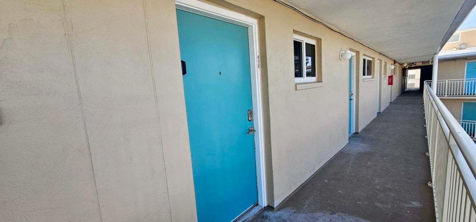 Ocean Breeze - Direct Ocean Front-Pool Is Open Apartment Daytona Beach Luaran gambar