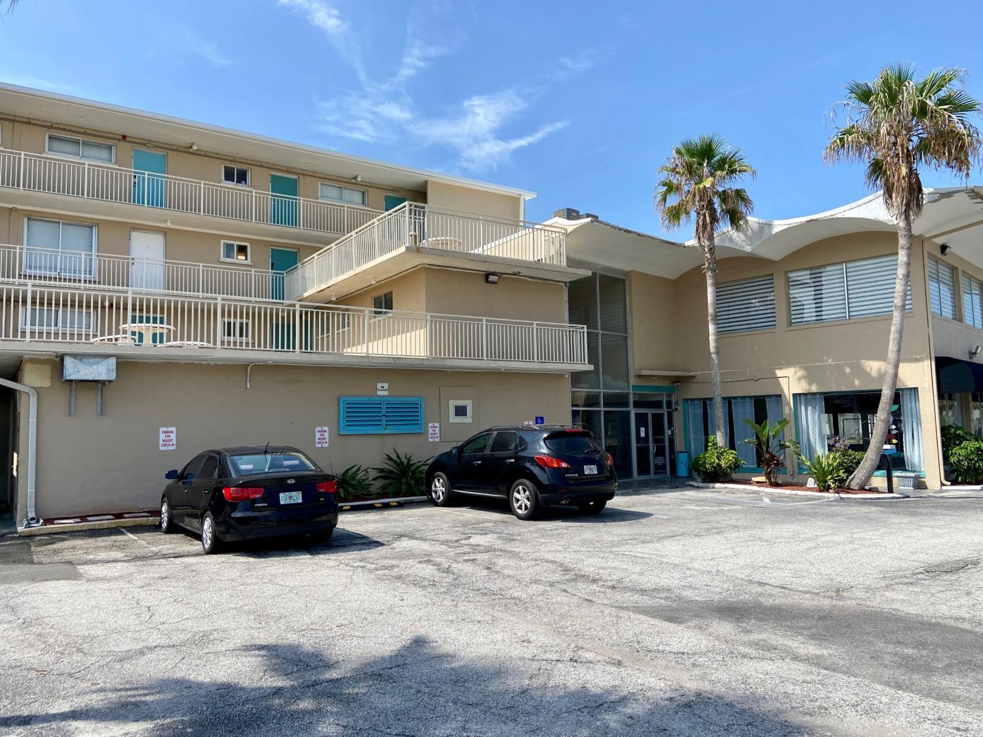 Ocean Breeze - Direct Ocean Front-Pool Is Open Apartment Daytona Beach Luaran gambar