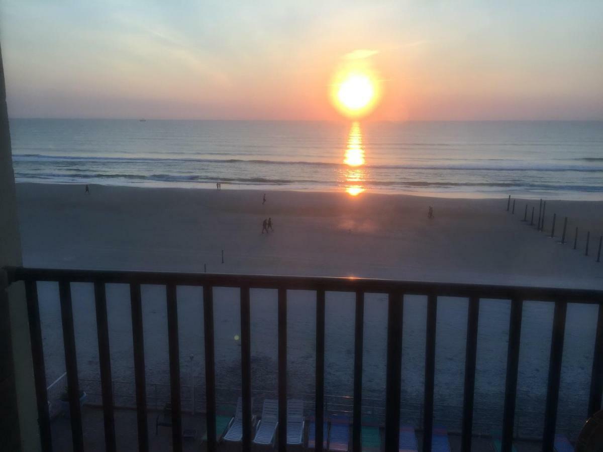 Ocean Breeze - Direct Ocean Front-Pool Is Open Apartment Daytona Beach Luaran gambar