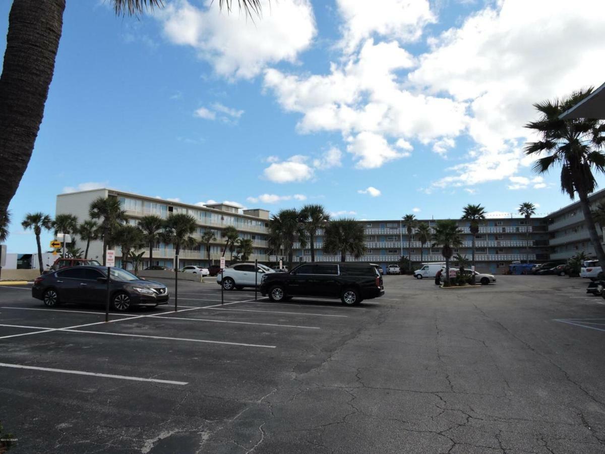 Ocean Breeze - Direct Ocean Front-Pool Is Open Apartment Daytona Beach Luaran gambar